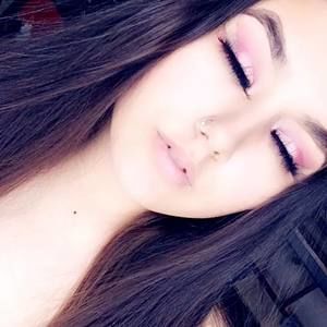 Meet your Posher, Ashlee